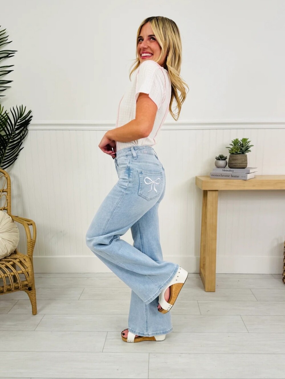 MoCo Cotton Tummy Control Light Wash High-Rise Wide Leg Women’s Jeans Bow Pocket